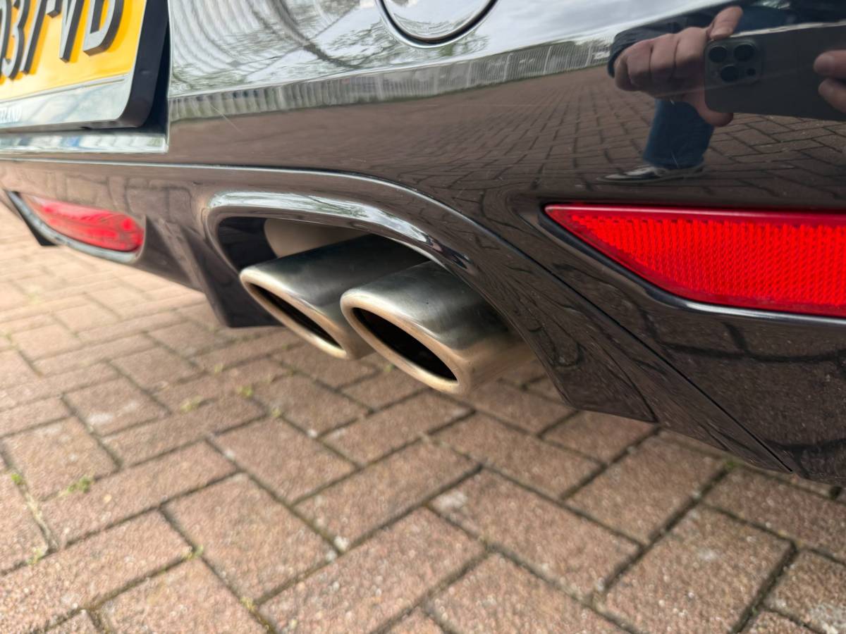 Peugeot 208 Peugeot 208 1.2 PureTech GT-Line | Pano | 3D-Cockpit |LED |