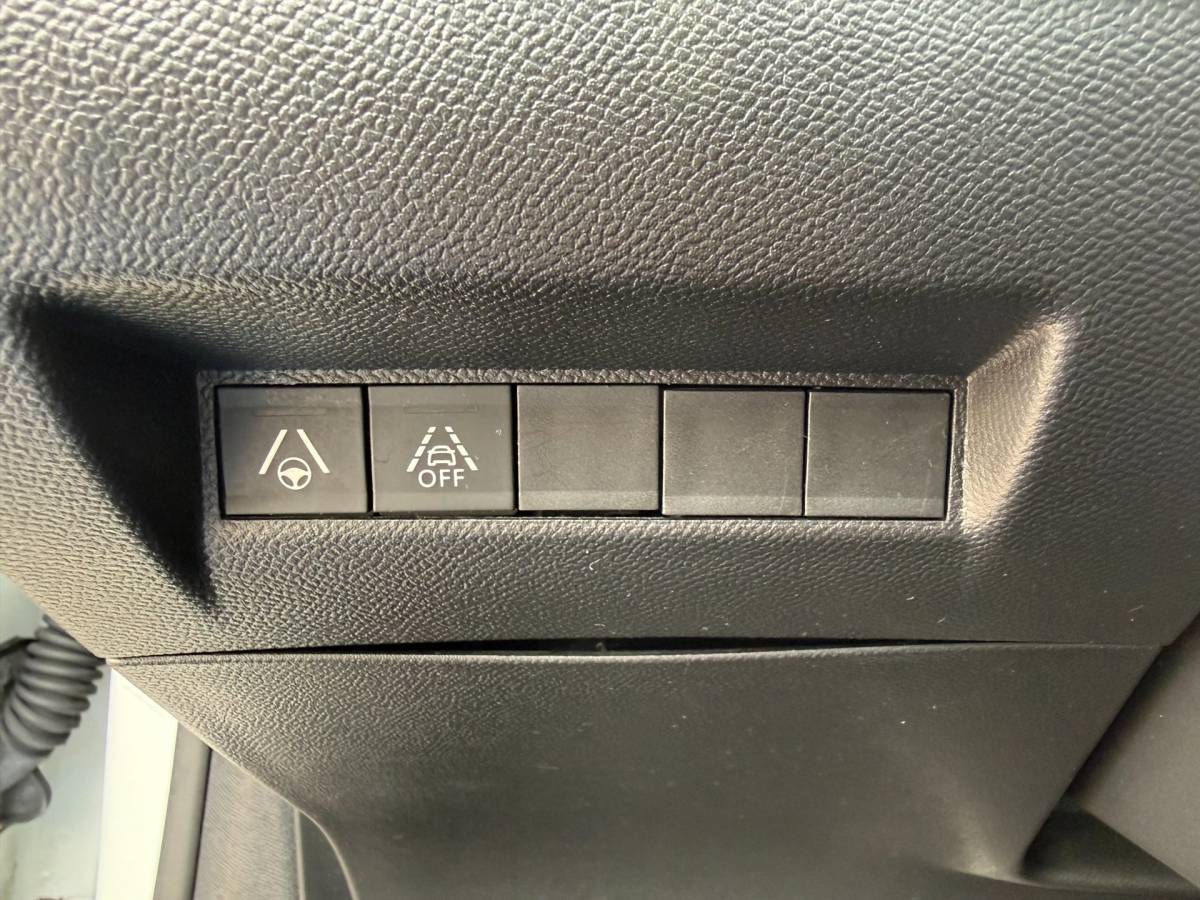 Peugeot 208 Peugeot 208 1.2 PureTech GT-Line | Pano | 3D-Cockpit |LED |