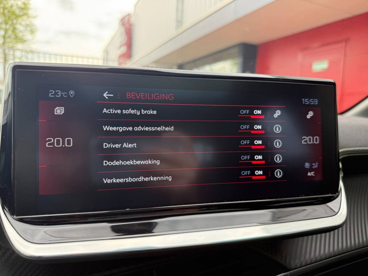 Peugeot 208 Peugeot 208 1.2 PureTech GT-Line | Pano | 3D-Cockpit |LED |