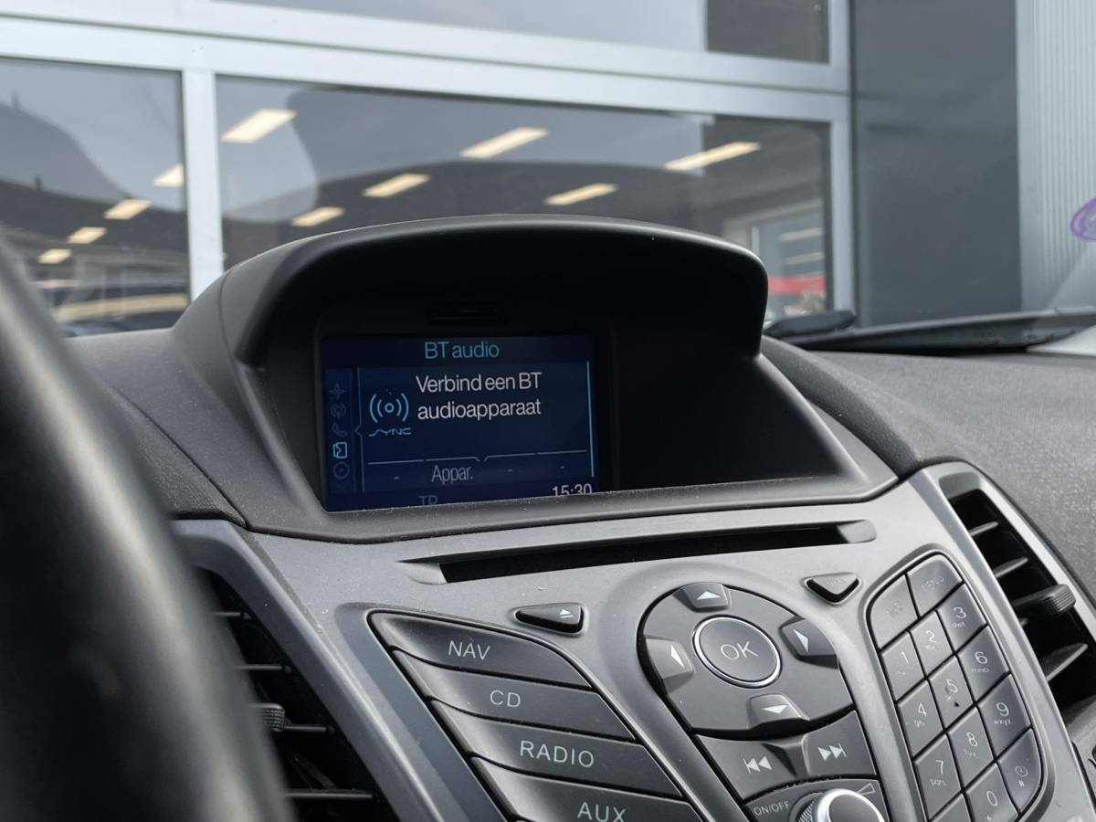 Ford Fiesta Ford Fiesta 1.0 Style – Navigatie – Trekhaak – Bluetooth