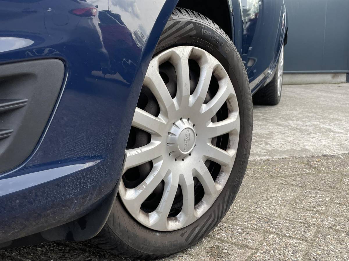 Ford Fiesta Ford Fiesta 1.0 Style – Navigatie – Trekhaak – Bluetooth