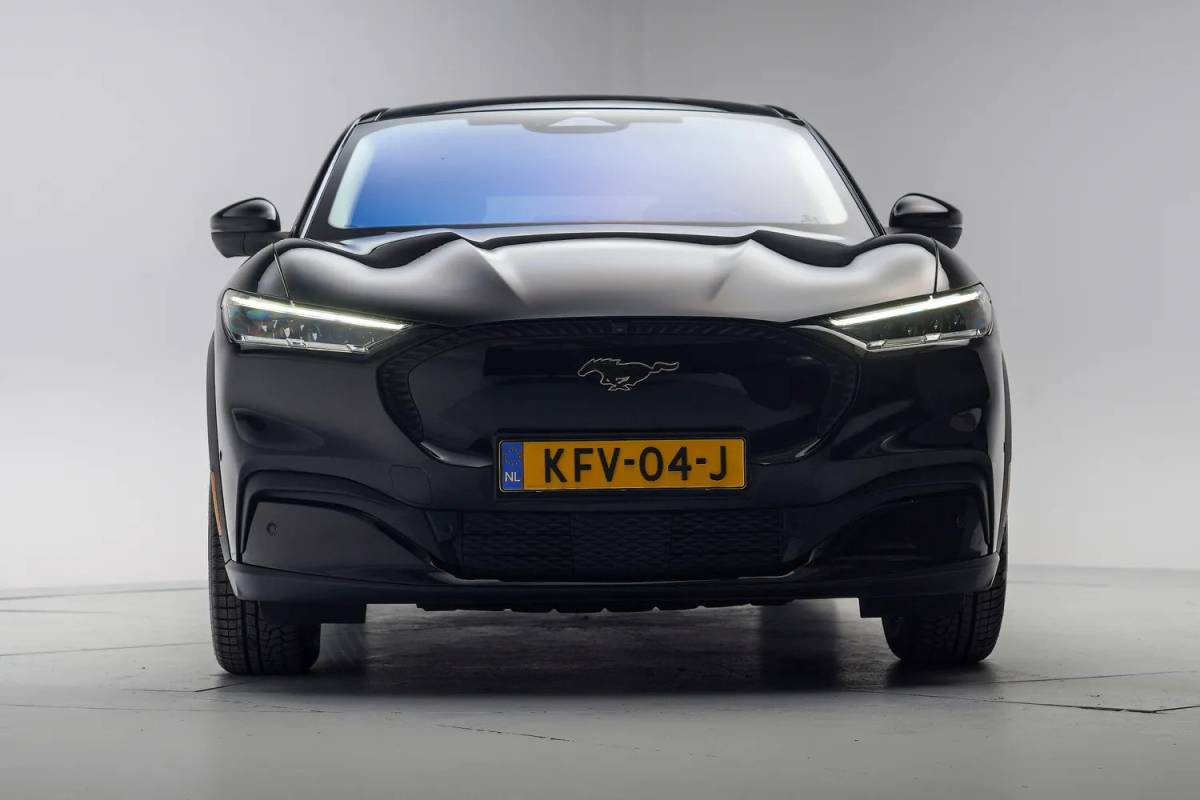 Ford Mustang Mach-E Ford Mustang Mach-E 98 kWh Extended RWD 3-Fase [ B&O Leder Navi Apple / Android Stoelverwarming ]