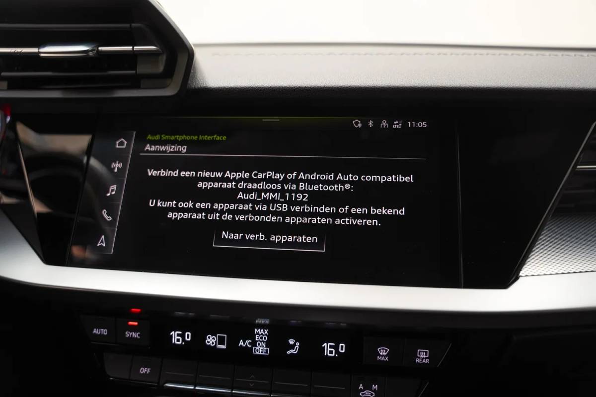 Audi A3 Audi A3 30 TFSI Sportback S Line edition Aut. [ Apple / Android  Half-leder cruise Full LED Navi Virtual ]