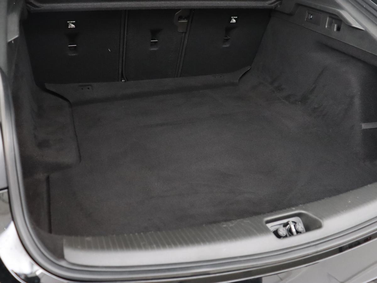 Opel Insignia Opel Insignia 1.6 Turbo Innovation | 1e eigenaar | 55.500km NAP | Head-Up | Matrix-LED | Carplay | Navigatie | Camera | Keyless | Dodehoek detectie | Parkeerhulp | Cruise control | Climate control