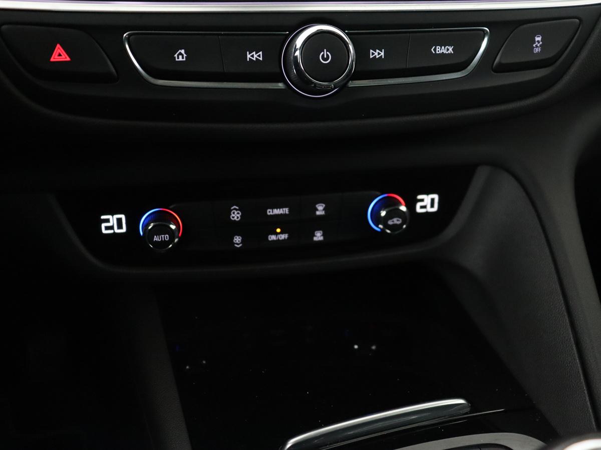 Opel Insignia Opel Insignia 1.6 Turbo Innovation | 1e eigenaar | 55.500km NAP | Head-Up | Matrix-LED | Carplay | Navigatie | Camera | Keyless | Dodehoek detectie | Parkeerhulp | Cruise control | Climate control