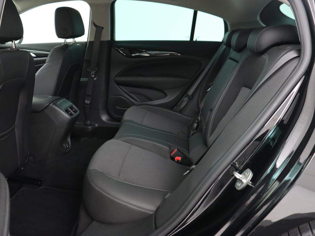 Opel Insignia Opel Insignia 1.6 Turbo Innovation | 1e eigenaar | 55.500km NAP | Head-Up | Matrix-LED | Carplay | Navigatie | Camera | Keyless | Dodehoek detectie | Parkeerhulp | Cruise control | Climate control