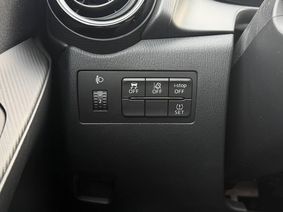 Mazda 2 Mazda 2 1.5 Skyactiv-G TS – Navigatie – Climate Control – Stoelverwarming – Trekhaak