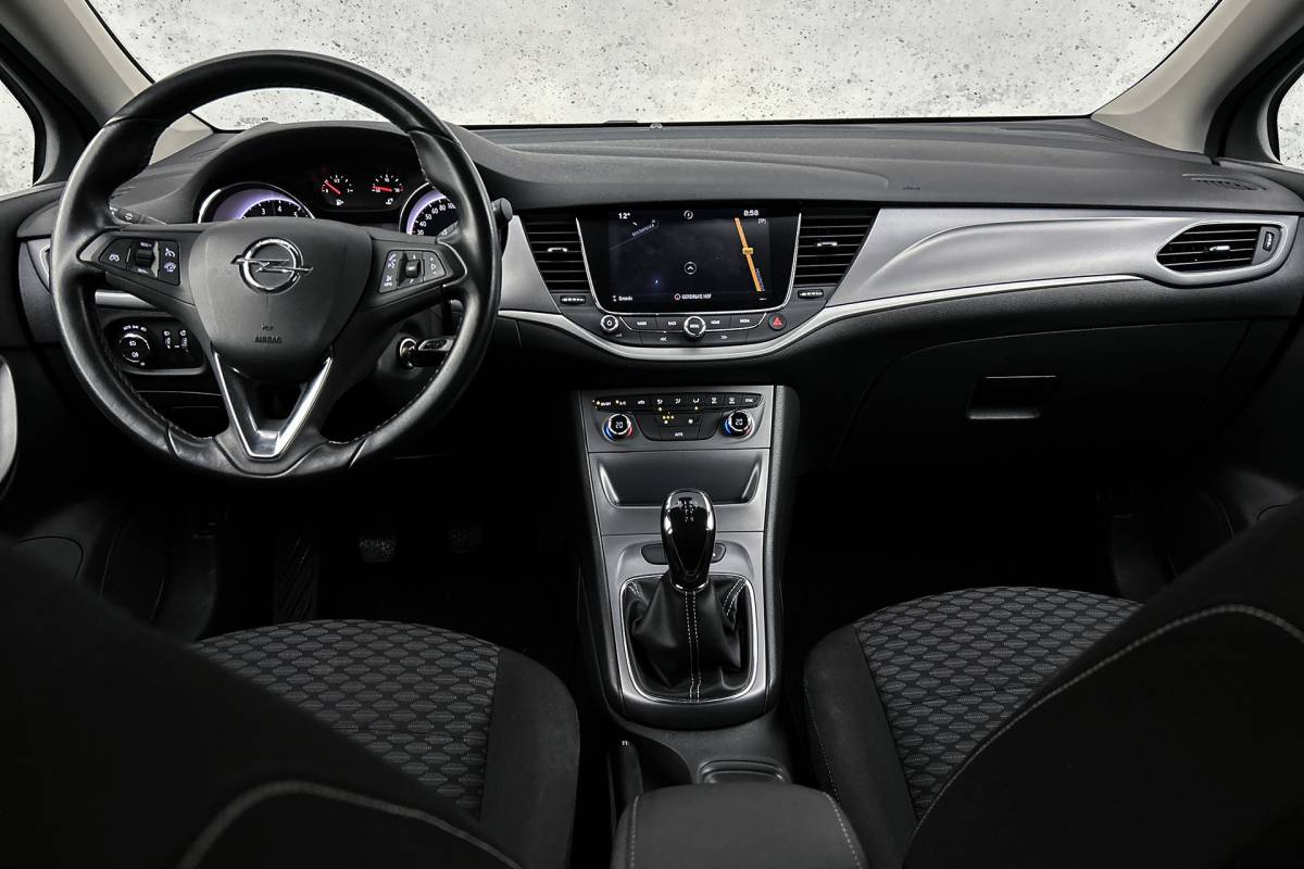 Opel Astra Opel Astra 1.0 Online Edition | Camera | Cruise control | Apple Carplay | Navigatie | Airco