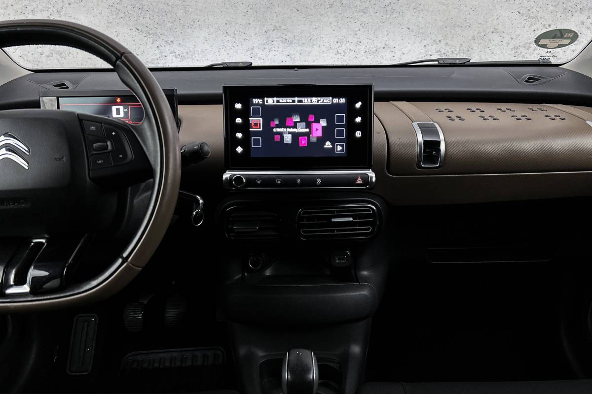 Citroën C4 Cactus Citroën C4 Cactus 1.2 PureTech Business | Trekhaak | Airco | Cruise control | Parkeersensoren