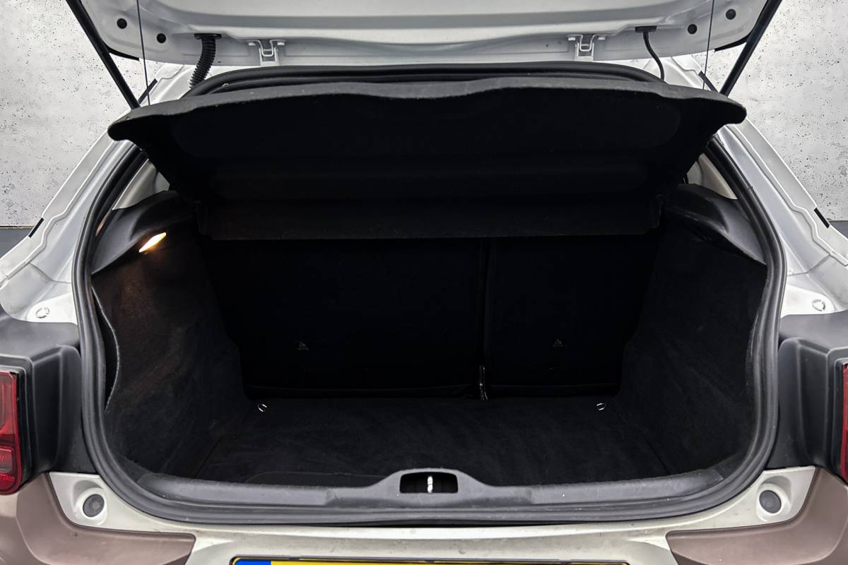 Citroën C4 Cactus Citroën C4 Cactus 1.2 PureTech Business | Trekhaak | Airco | Cruise control | Parkeersensoren