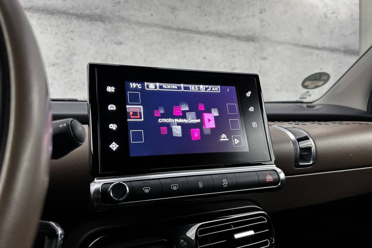 Citroën C4 Cactus Citroën C4 Cactus 1.2 PureTech Business | Trekhaak | Airco | Cruise control | Parkeersensoren