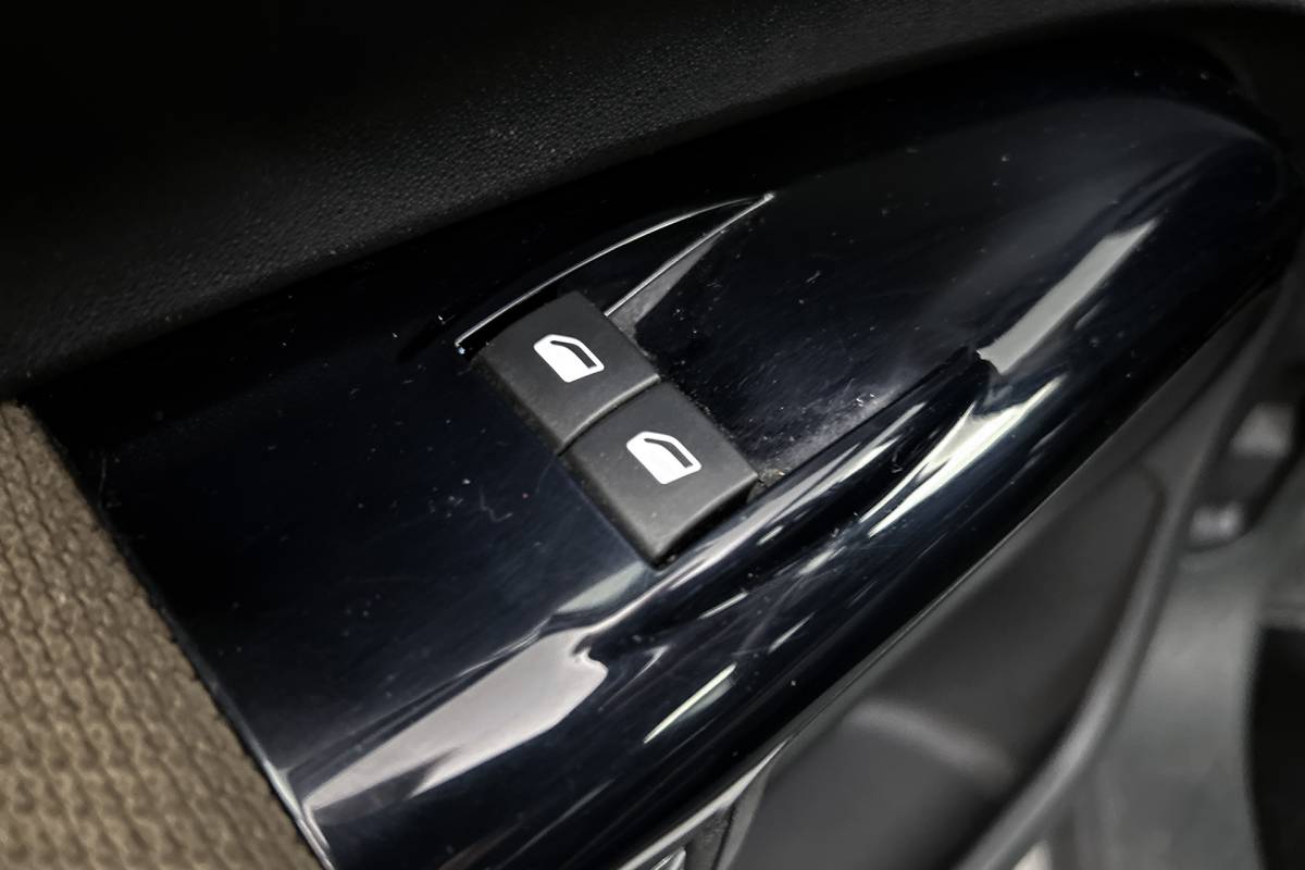 Citroën C4 Cactus Citroën C4 Cactus 1.2 PureTech Business | Trekhaak | Airco | Cruise control | Parkeersensoren