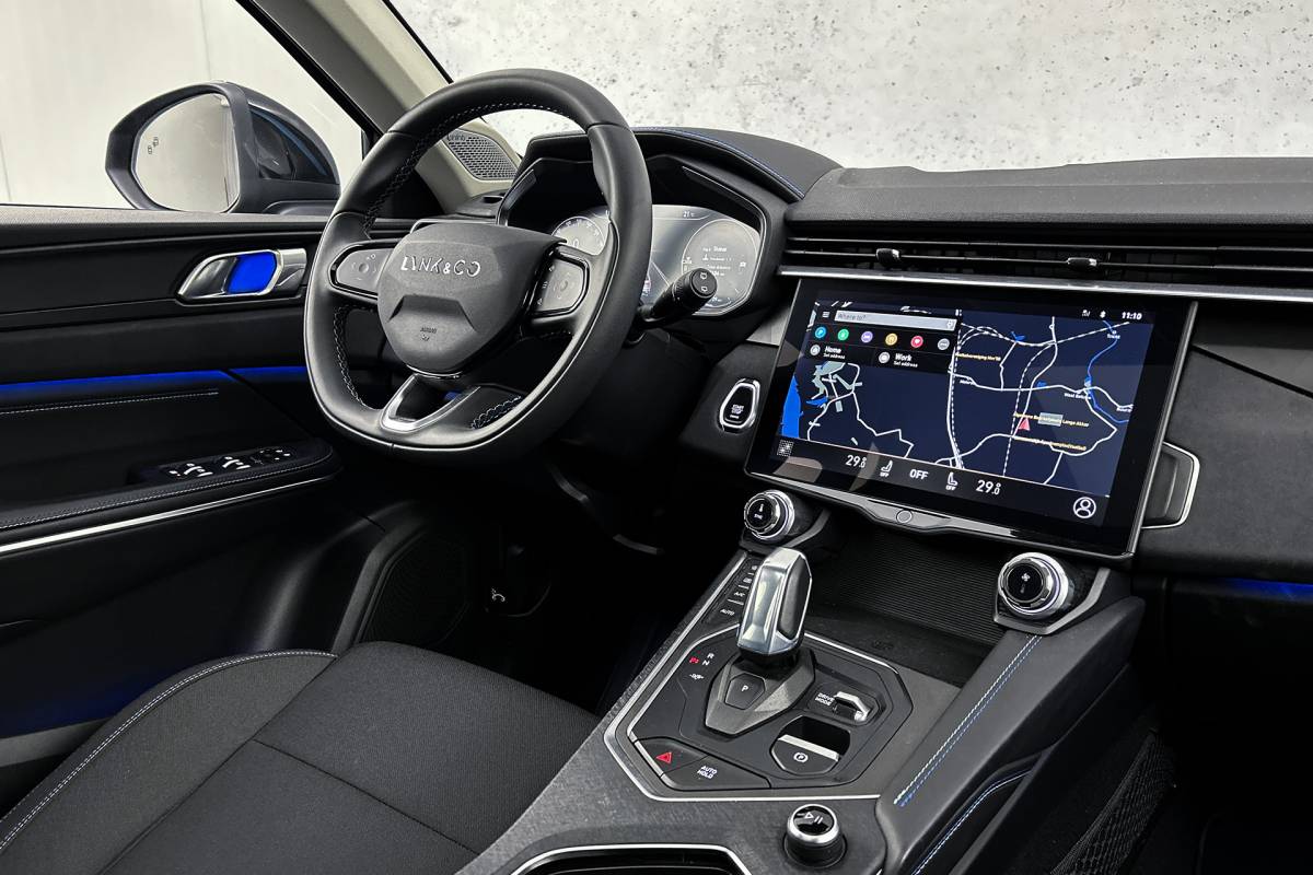 Lynk & Co 01 Lynk & Co 01 1.5 | Panoramadak | Rondomzicht camera | Stoelverwarming | Adaptieve cruise control