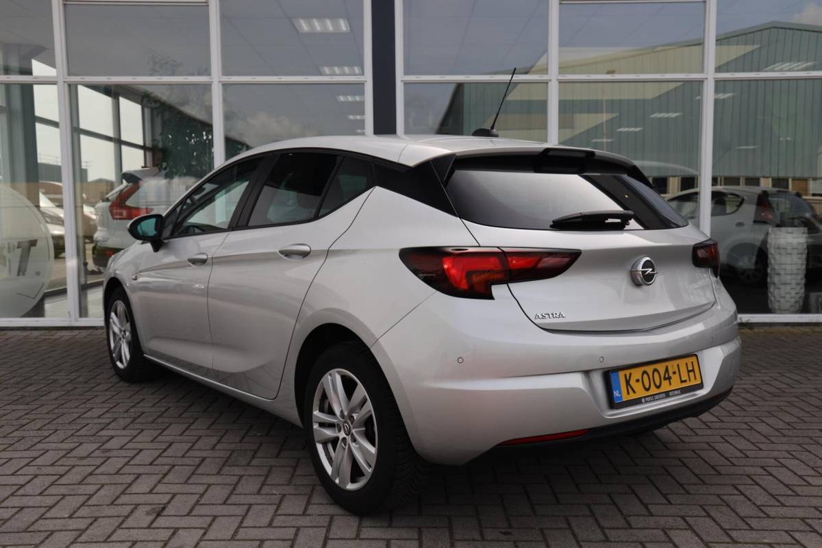 Opel Astra Opel Astra 1.2 Edition|Cruise control|Camera|Navi|