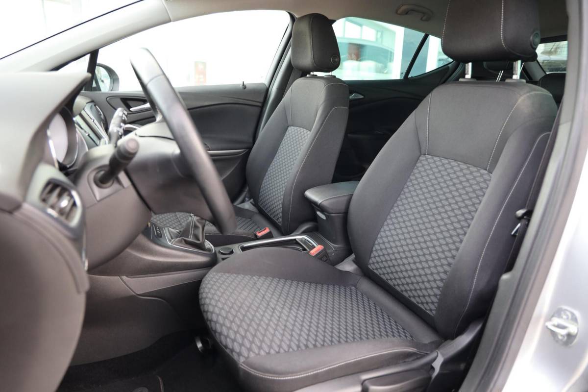 Opel Astra Opel Astra 1.2 Edition|Cruise control|Camera|Navi|