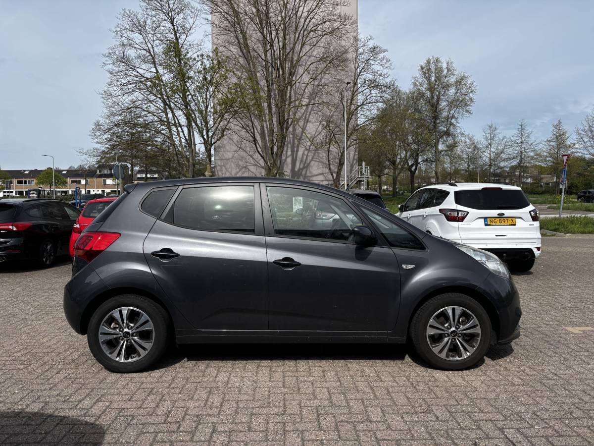 Kia Venga Kia Venga 1.4 CVVT First Edition Navi Cruise Acamera Nap 34Dkm!