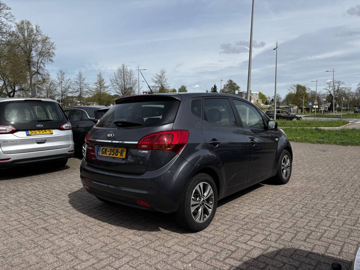 Kia Venga Kia Venga 1.4 CVVT First Edition Navi Cruise Acamera Nap 34Dkm!