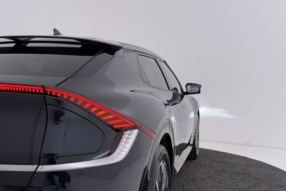 Kia EV6 Kia EV6 Plus 77.4 kWh | Trekhaak | 97% SOH | Org NL | CarPlay | Meridian Audio | Stoelventilatie/Verwarming |