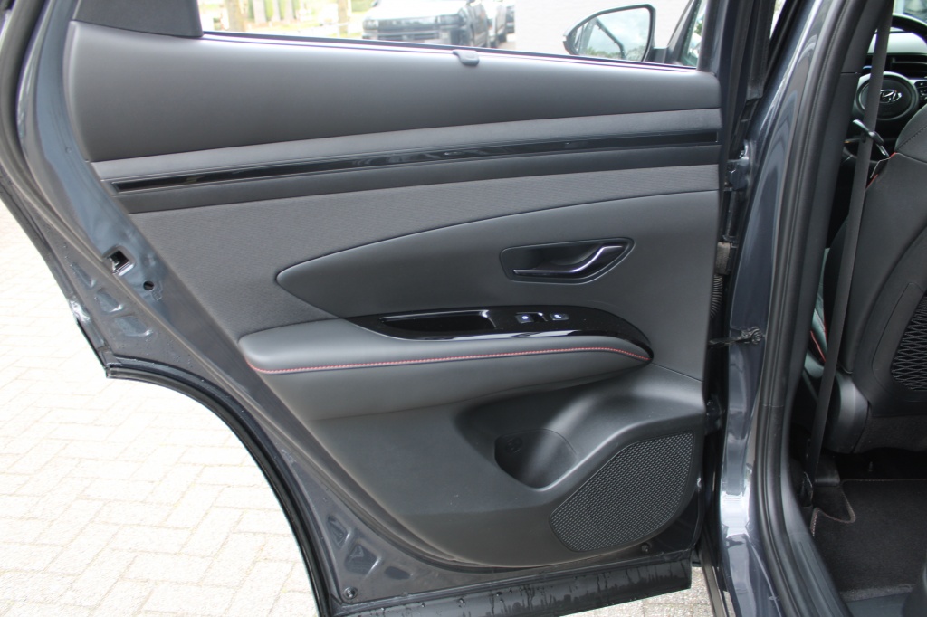 Hyundai Tucson Hyundai Tucson 1.6 T-GDI HEV N Line 230PK! “RIJKLAARPRIJS”