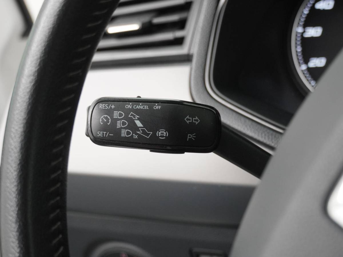 SEAT Ibiza SEAT Ibiza 1.0 TSI Style Business Intense – Navigatie – Achteruitrijcamera – Climate Control – Lichtmetalen velgen