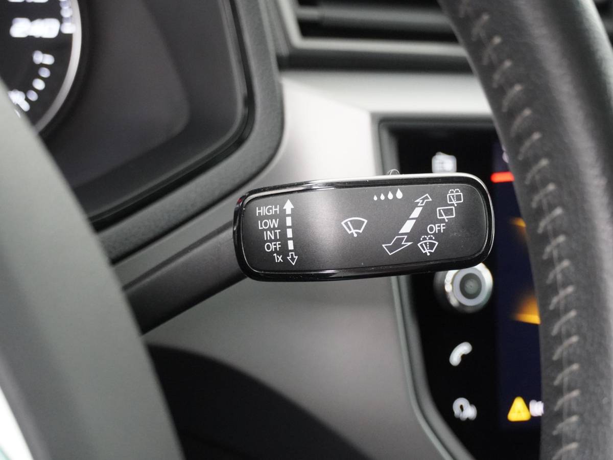 SEAT Ibiza SEAT Ibiza 1.0 TSI Style Business Intense – Navigatie – Achteruitrijcamera – Climate Control – Lichtmetalen velgen