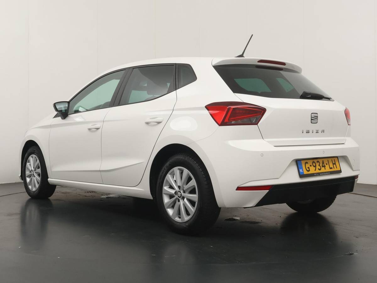 SEAT Ibiza SEAT Ibiza 1.0 TSI Style Business Intense – Navigatie – Achteruitrijcamera – Climate Control – Lichtmetalen velgen