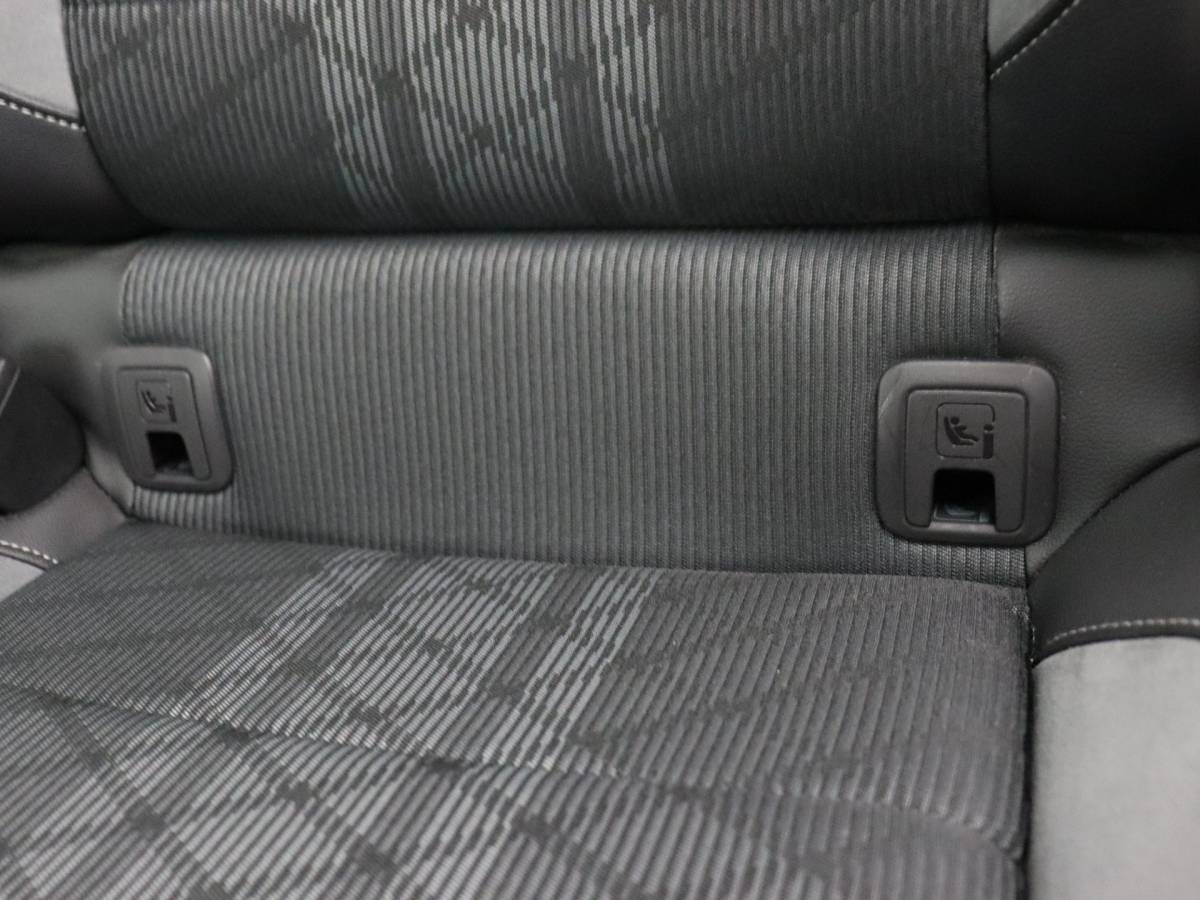 Volkswagen T-Roc Volkswagen T-Roc 1.5 TSI Style 3x R-Line (Pano / Camera / IQ Light / Navi)