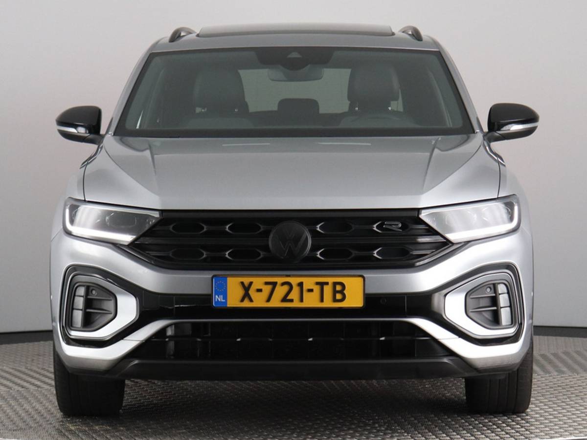 Volkswagen T-Roc Volkswagen T-Roc 1.5 TSI Style 3x R-Line (Pano / Camera / IQ Light / Navi)