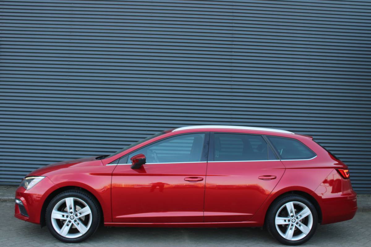 SEAT Leon SEAT Leon ST 1.0 TSI FR Ultimate Edition Full-Led Alcantara Virtual-Cockpit Beats