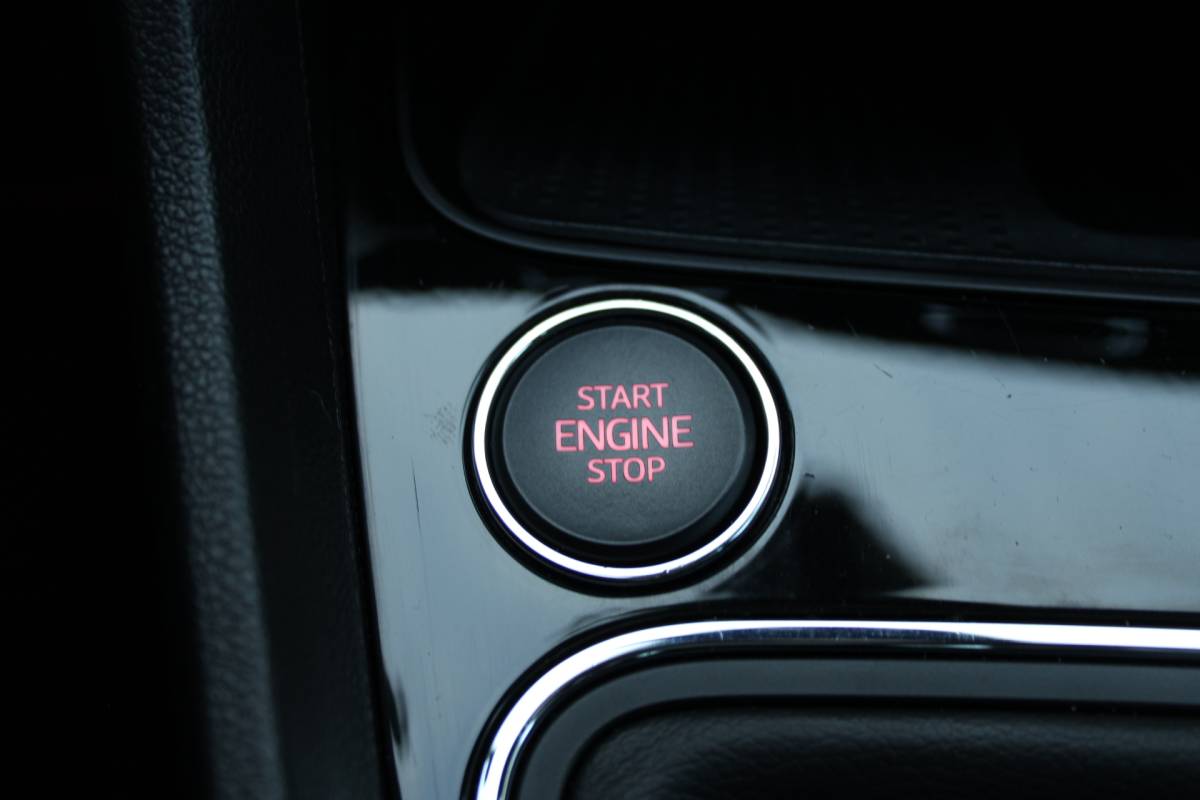 SEAT Leon SEAT Leon ST 1.0 TSI FR Ultimate Edition Full-Led Alcantara Virtual-Cockpit Beats