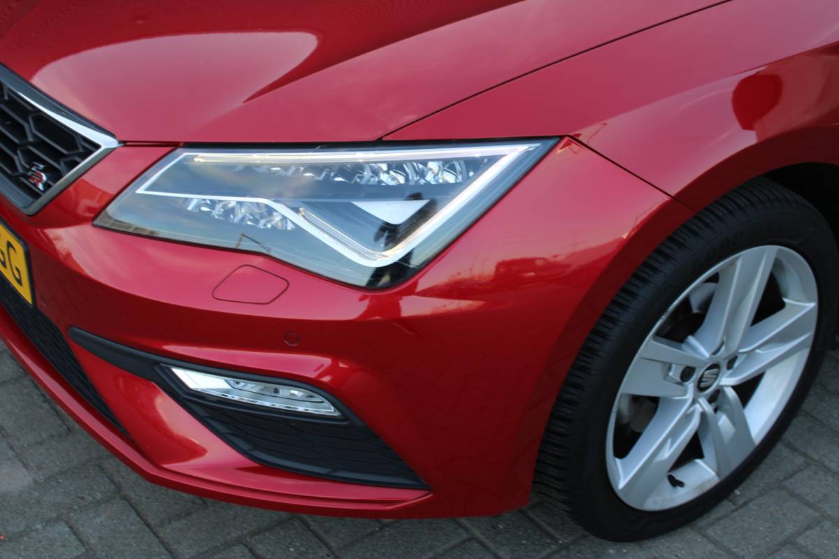 SEAT Leon SEAT Leon ST 1.0 TSI FR Ultimate Edition Full-Led Alcantara Virtual-Cockpit Beats