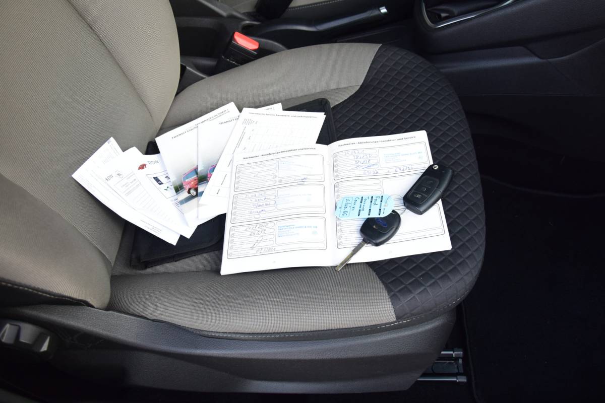 Ford Tourneo Courier Ford Tourneo Courier 1.0 Titanium 2x schuifdeur Priv/Glass Trekhaak