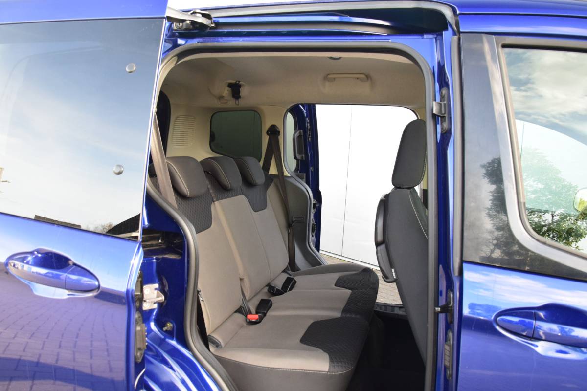 Ford Tourneo Courier Ford Tourneo Courier 1.0 Titanium 2x schuifdeur Priv/Glass Trekhaak