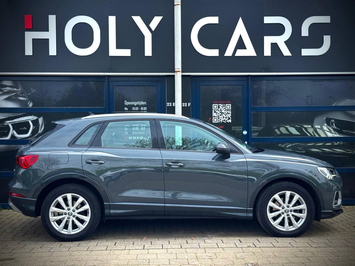 Audi Q3 Audi Q3 35 TFSI | PANO | MATRIXX| CARPLAY | KEYLESS |