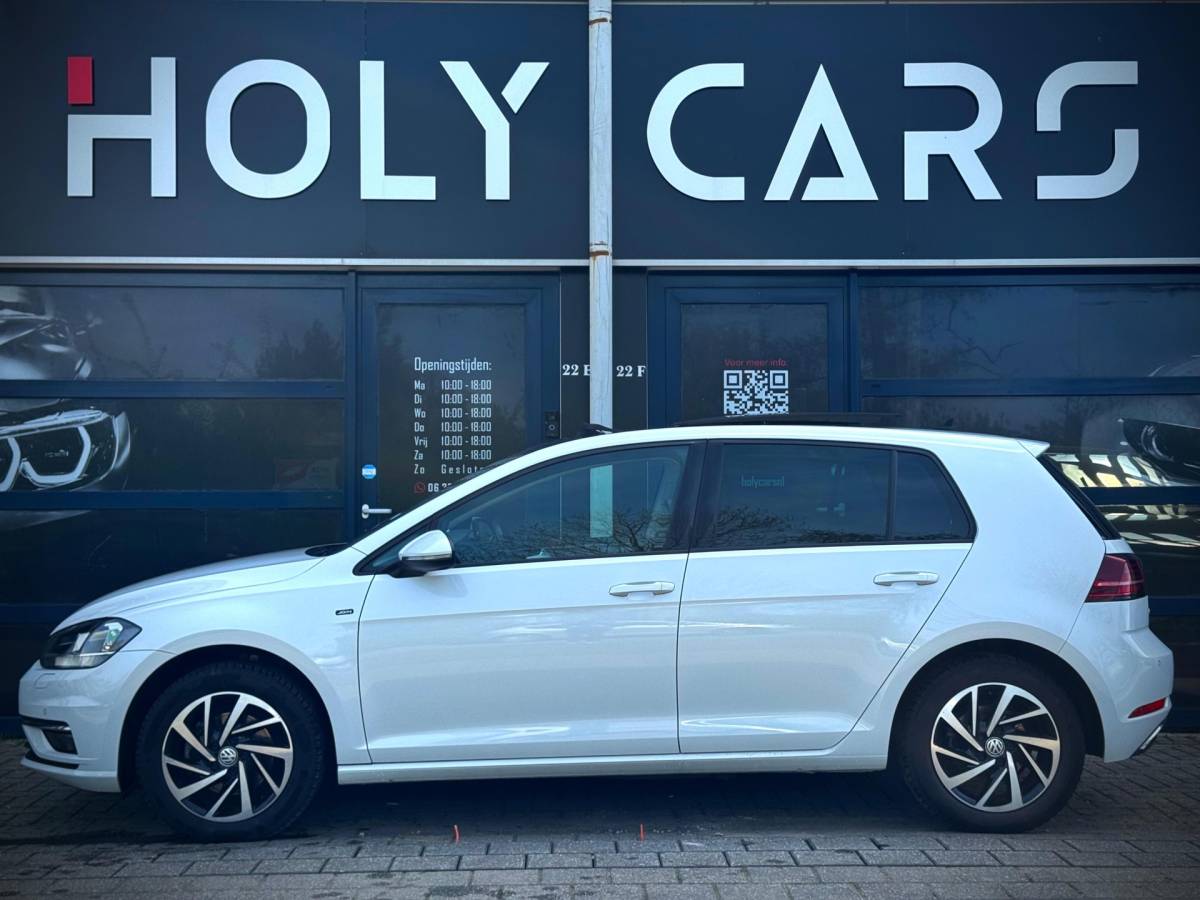 Volkswagen Golf Volkswagen Golf 1.5 TSI Highline | PANO | LED | KEYLESS | CAMERA | NAVI |
