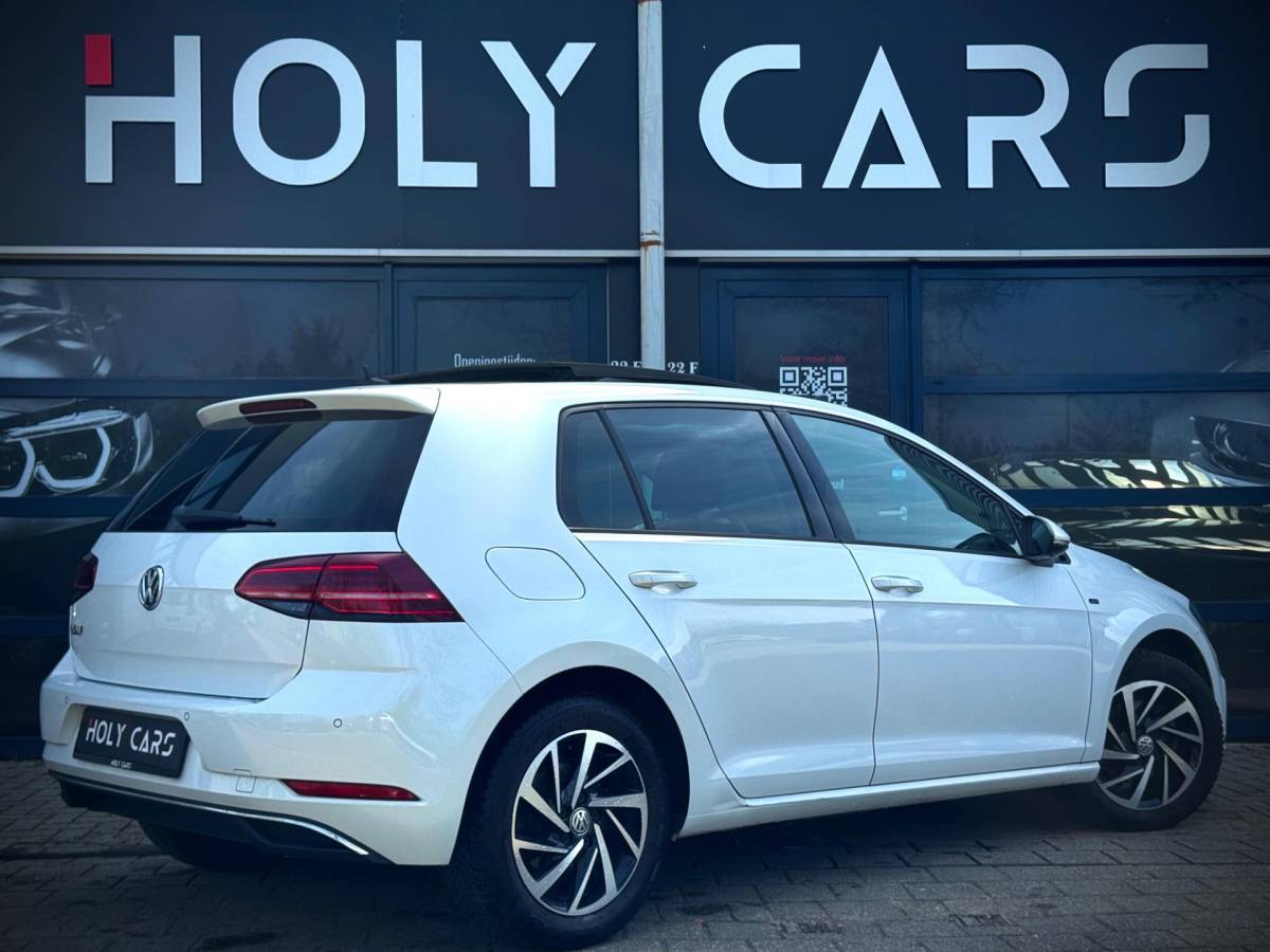 Volkswagen Golf Volkswagen Golf 1.5 TSI Highline | PANO | LED | KEYLESS | CAMERA | NAVI |