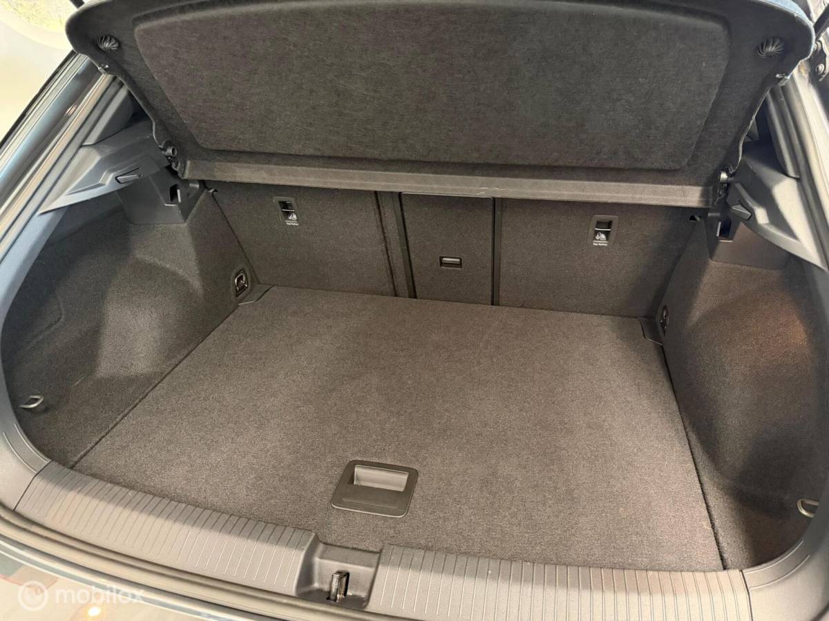 Volkswagen T-Roc Volkswagen T-Roc 1.5 TSI 3x R-Line Panorama/Black Style/ACC