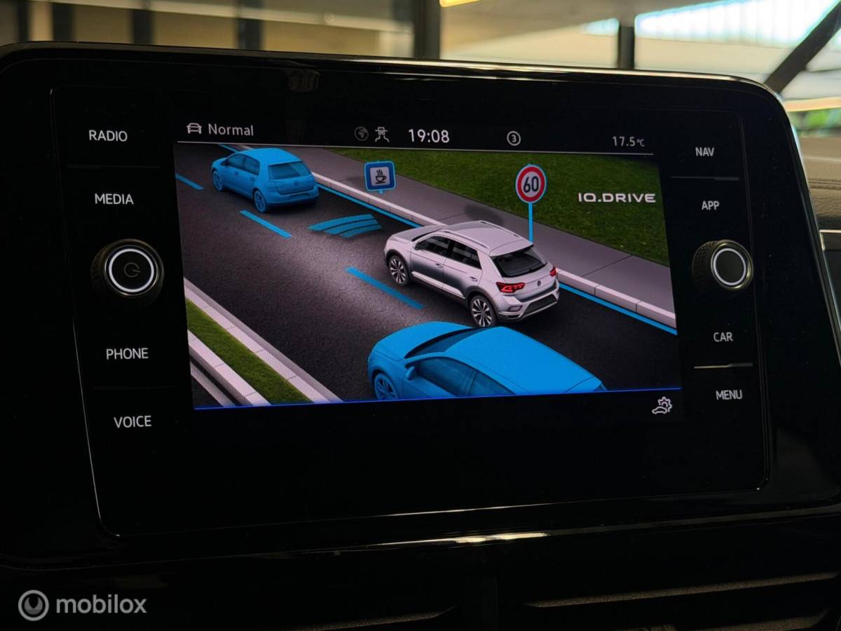 Volkswagen T-Roc Volkswagen T-Roc 1.5 TSI 3x R-Line Panorama/Black Style/ACC