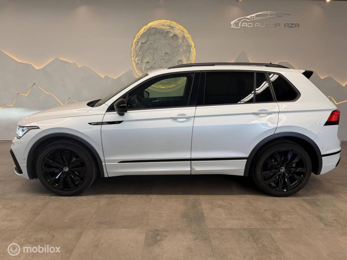 Volkswagen Tiguan Volkswagen Tiguan 1.5 TSI 3x R-Line Panorama/Black Style/HUD