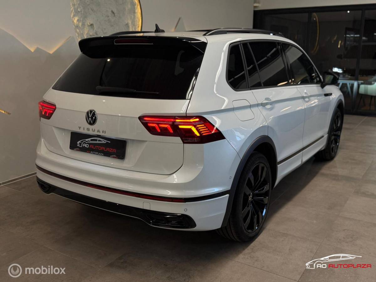 Volkswagen Tiguan Volkswagen Tiguan 1.5 TSI 3x R-Line Panorama/Black Style/HUD