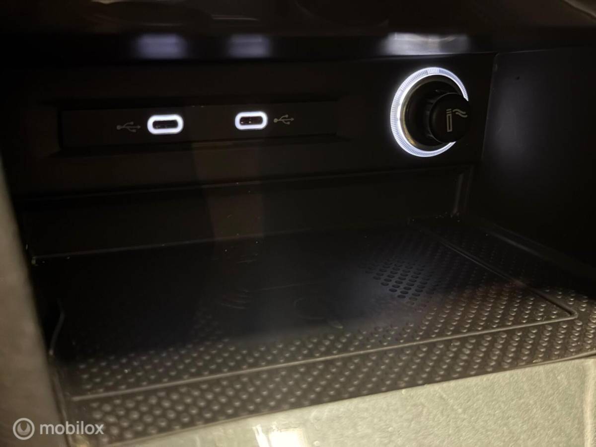 Volkswagen Tiguan Volkswagen Tiguan 1.5 TSI 3x R-Line Panorama/Black Style/HUD