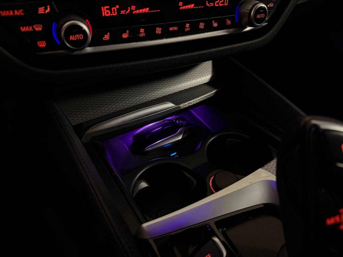 BMW 5 Serie BMW 5-serie Touring 530i High Executive *M-Pakket* 252PK! Carplay|360 Camera|Memory|Stoelventilatie|NAP