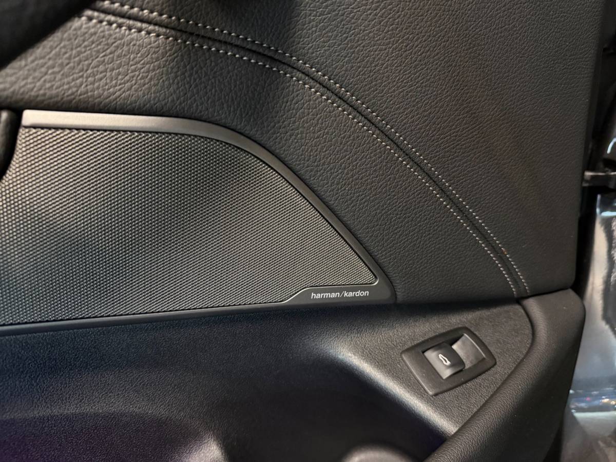 BMW 5 Serie BMW 5-serie Touring 530i High Executive *M-Pakket* 252PK! Carplay|360 Camera|Memory|Stoelventilatie|NAP