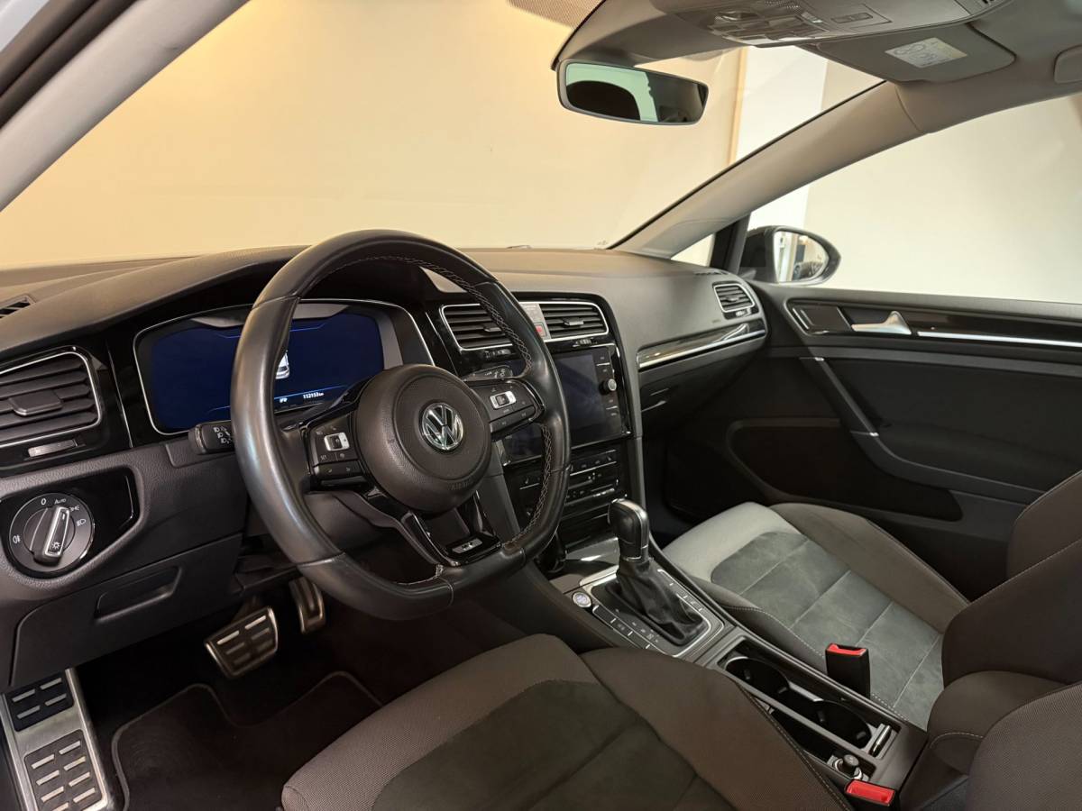 Volkswagen Golf Volkswagen Golf Variant 1.5 TSI Highline Business R *Massage* Pano|Carplay|R-Line|ACC|Camera|Stoelverw.|DAB