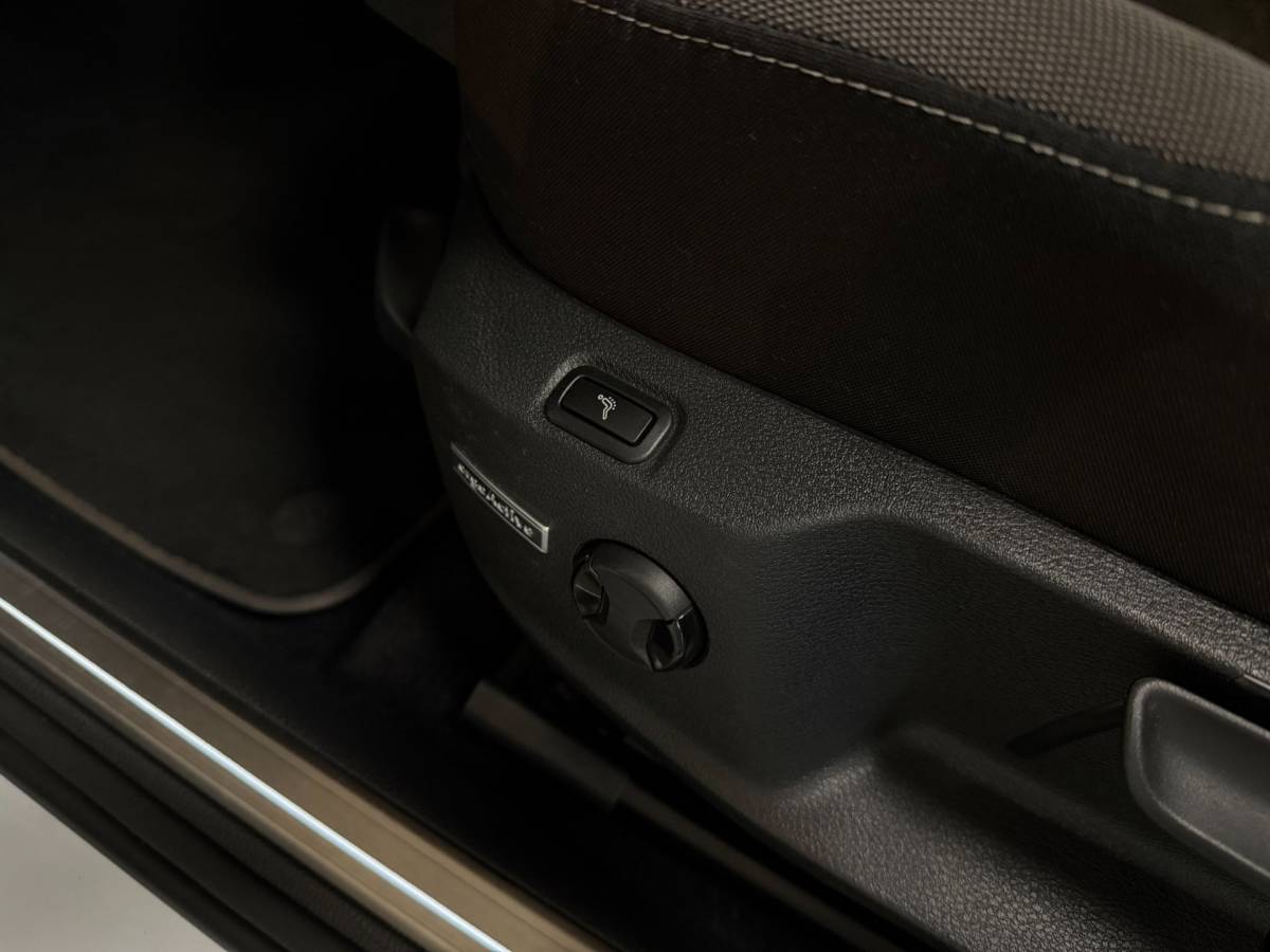 Volkswagen Golf Volkswagen Golf Variant 1.5 TSI Highline Business R *Massage* Pano|Carplay|R-Line|ACC|Camera|Stoelverw.|DAB