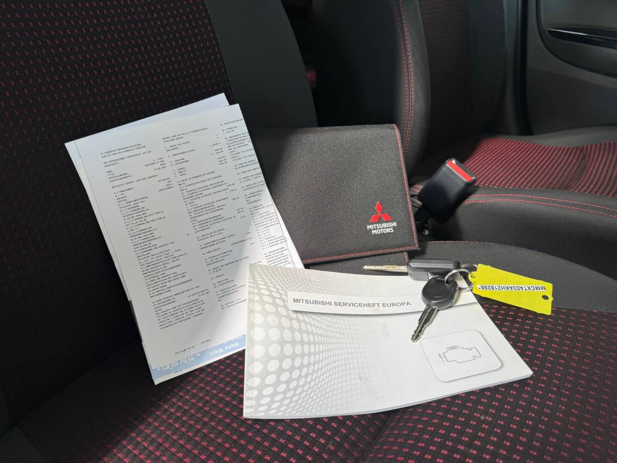 Mitsubishi Space Star Mitsubishi Space Star 1.2 Instyle |Navigatie|Carkit|Stoelverwarming|