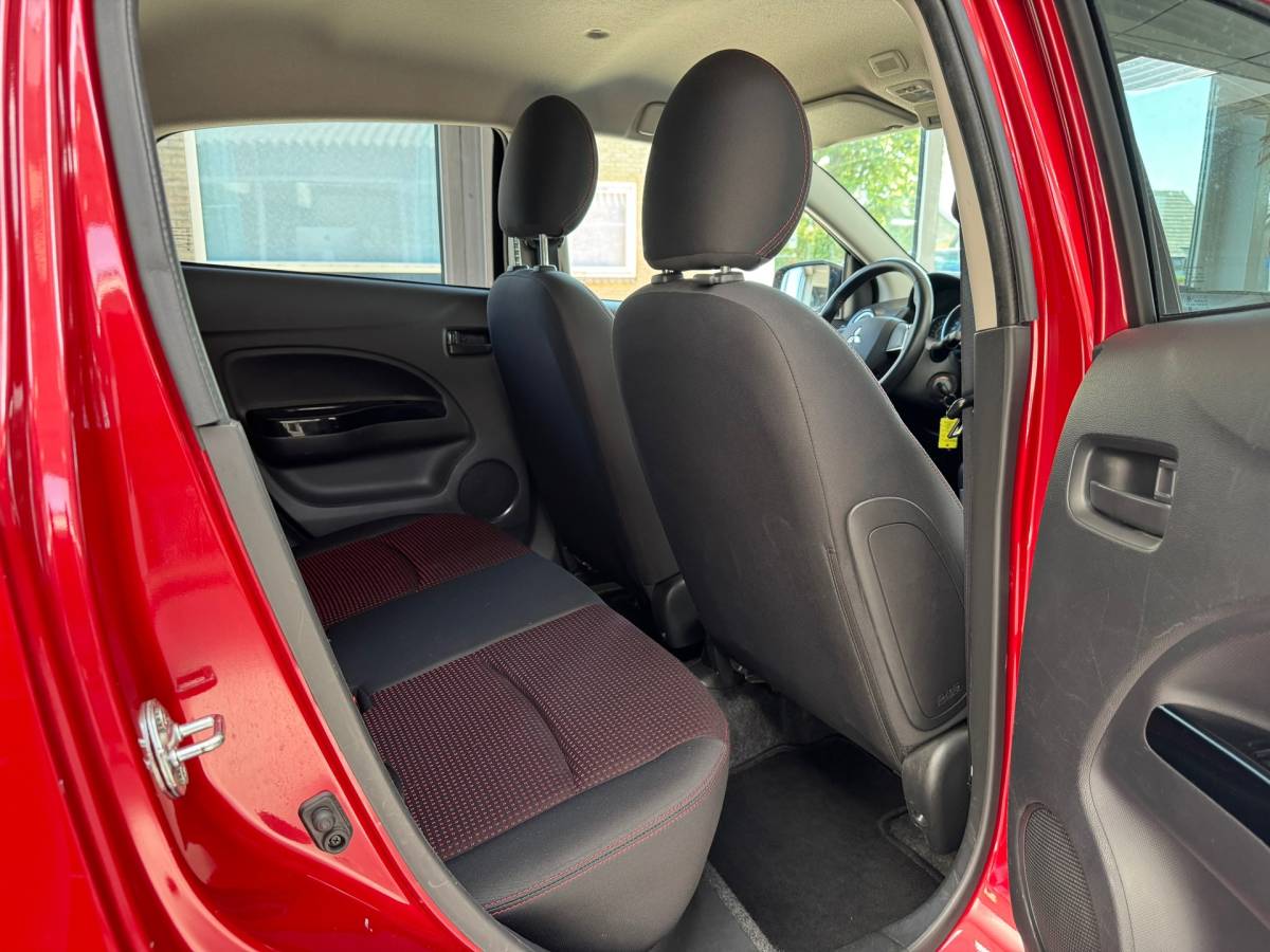 Mitsubishi Space Star Mitsubishi Space Star 1.2 Instyle |Navigatie|Carkit|Stoelverwarming|