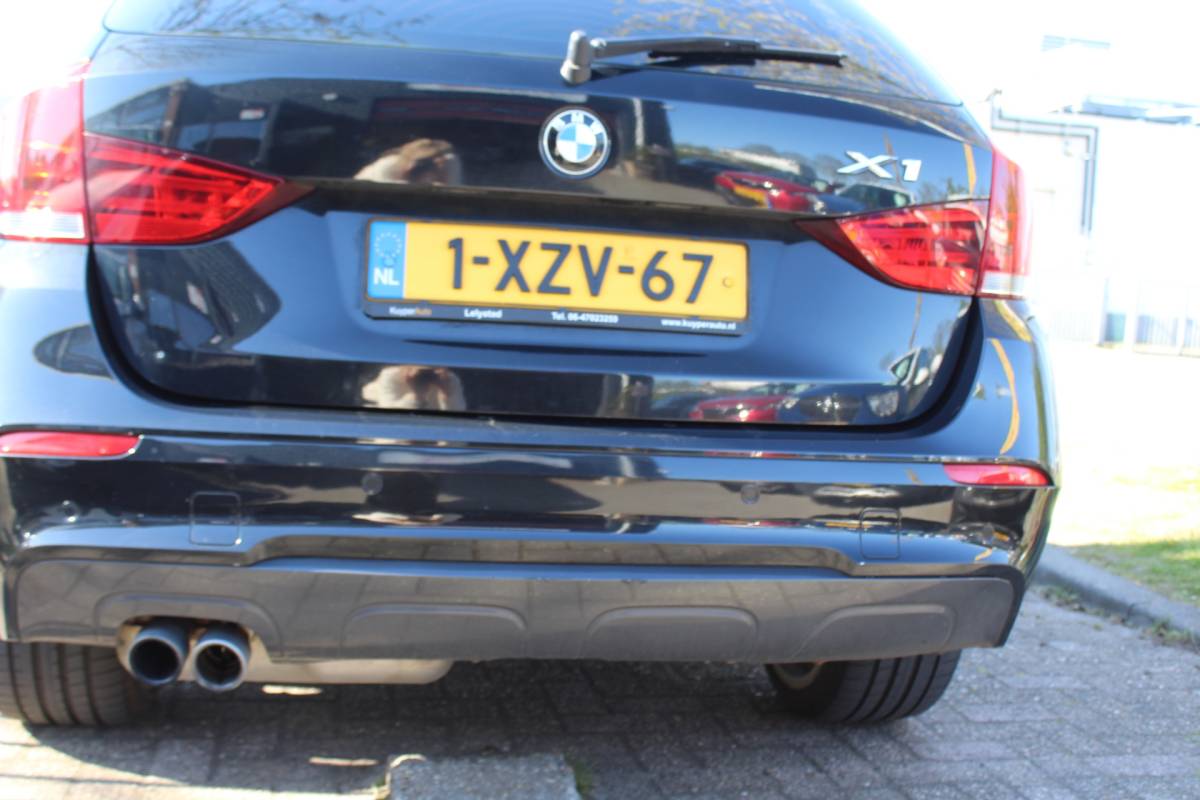 BMW X1 BMW X1 SDrive20i High Executive M uitv. nap ,,leder panorama