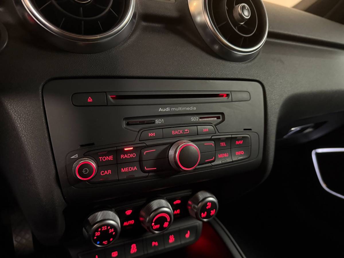 Audi A1 Sportback Audi A1 Sportback 1.4 TFSI Pro Line S *S-Tronic Automaat* Leer|S-Line|Stoelverw.|Cruise|Navi|All-seasons