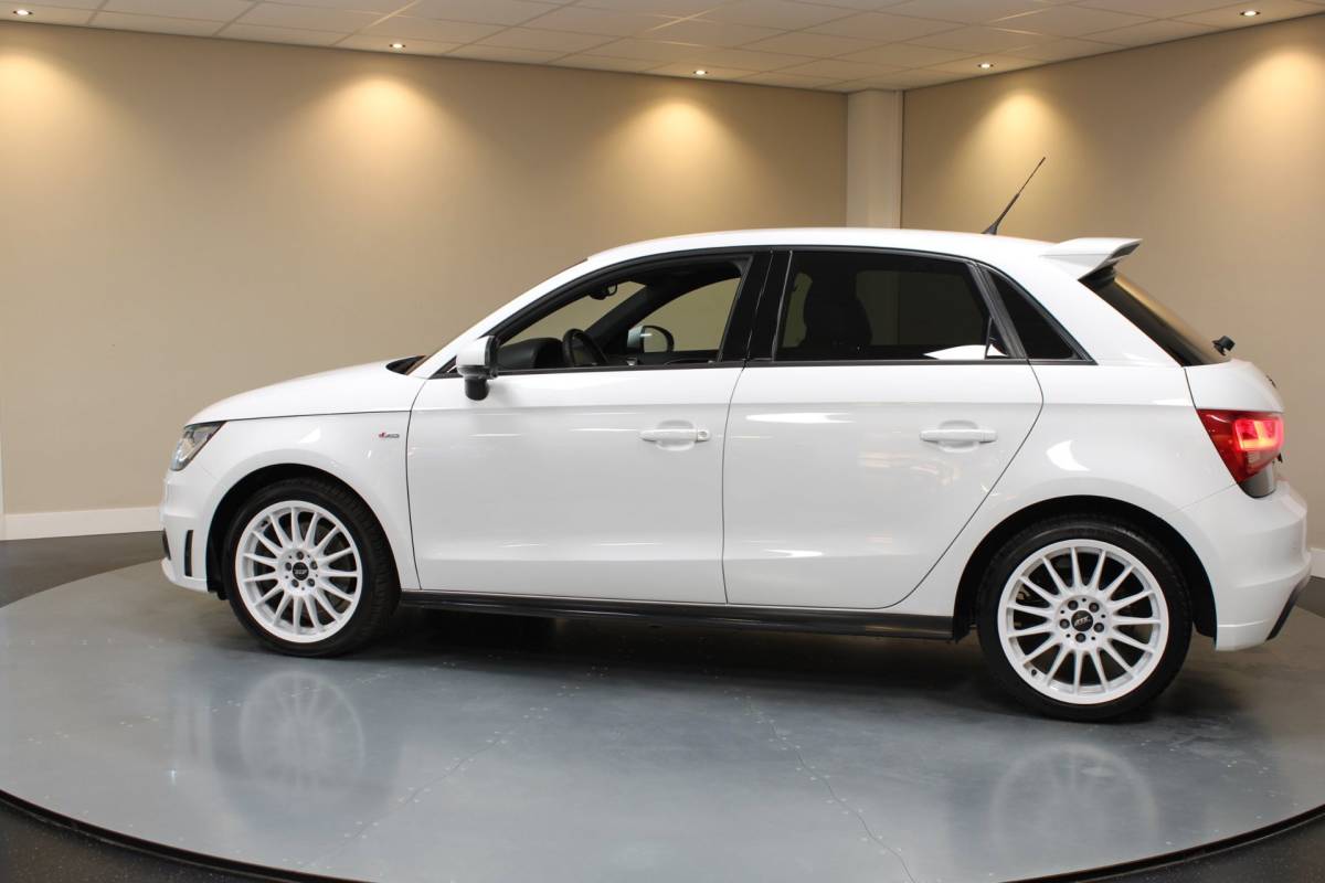 Audi A1 Sportback Audi A1 Sportback 1.4 TFSI Pro Line S *S-Tronic Automaat* Leer|S-Line|Stoelverw.|Cruise|Navi|All-seasons